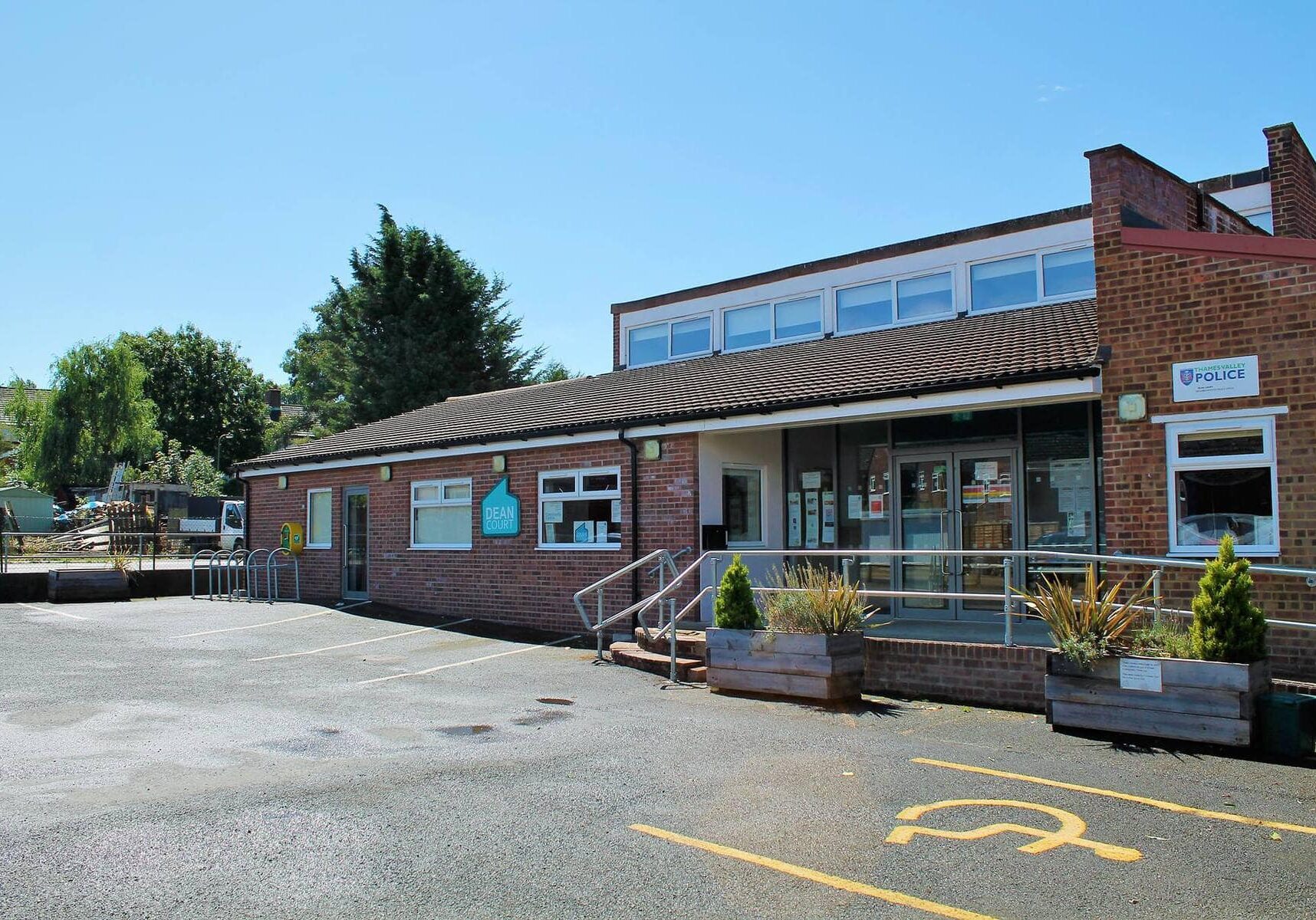 Deancourt community centre